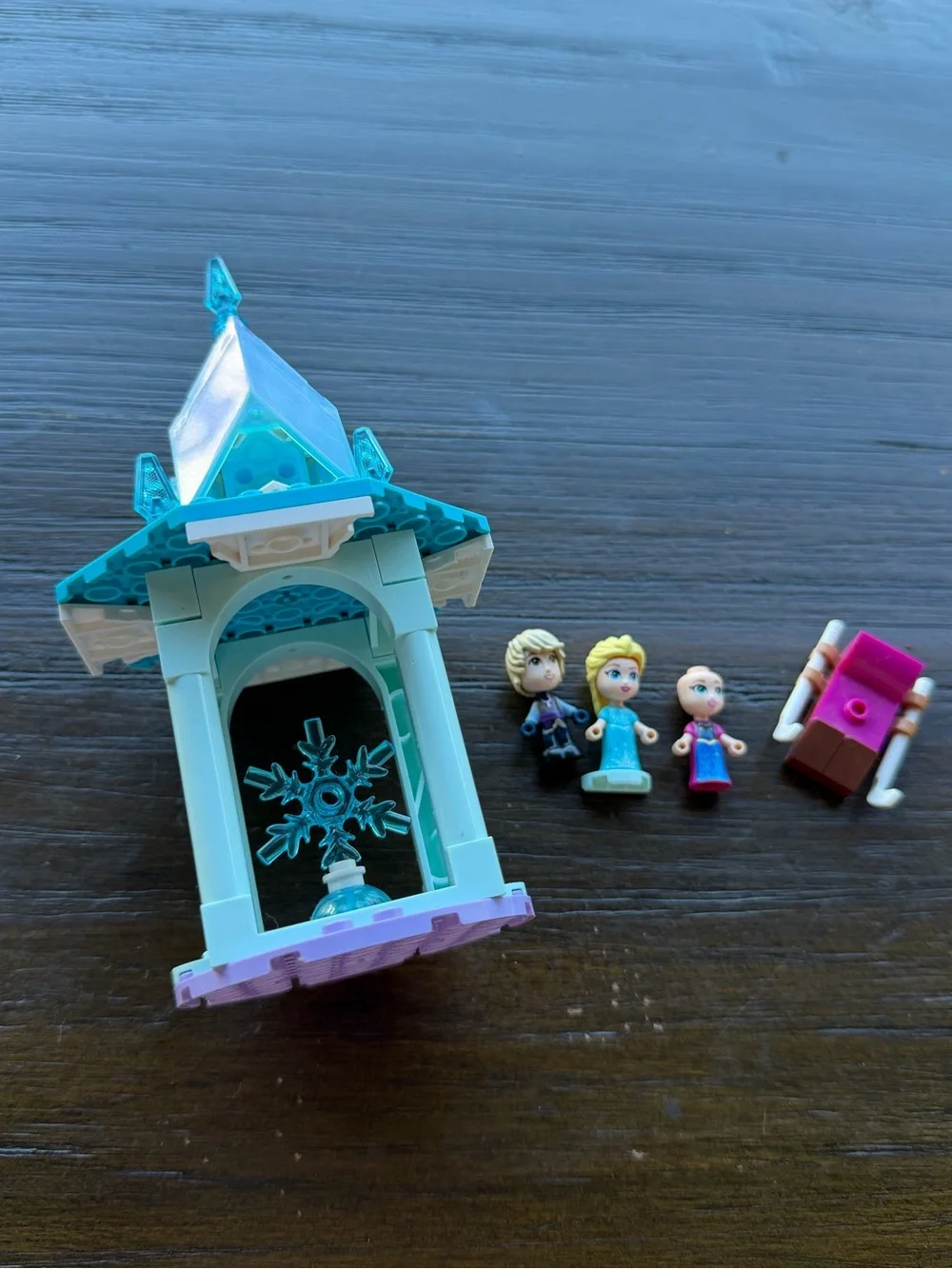 LEGO Disney Frozen Anna and Elsa’s Magical Carousel 43218 few items missed